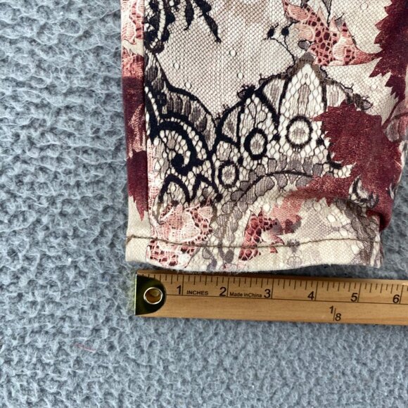 Chicos Jeans Womens 2 US 12 Ivory Red Floral Lace Print Platinum Jegging Stretch - Picture 11 of 12